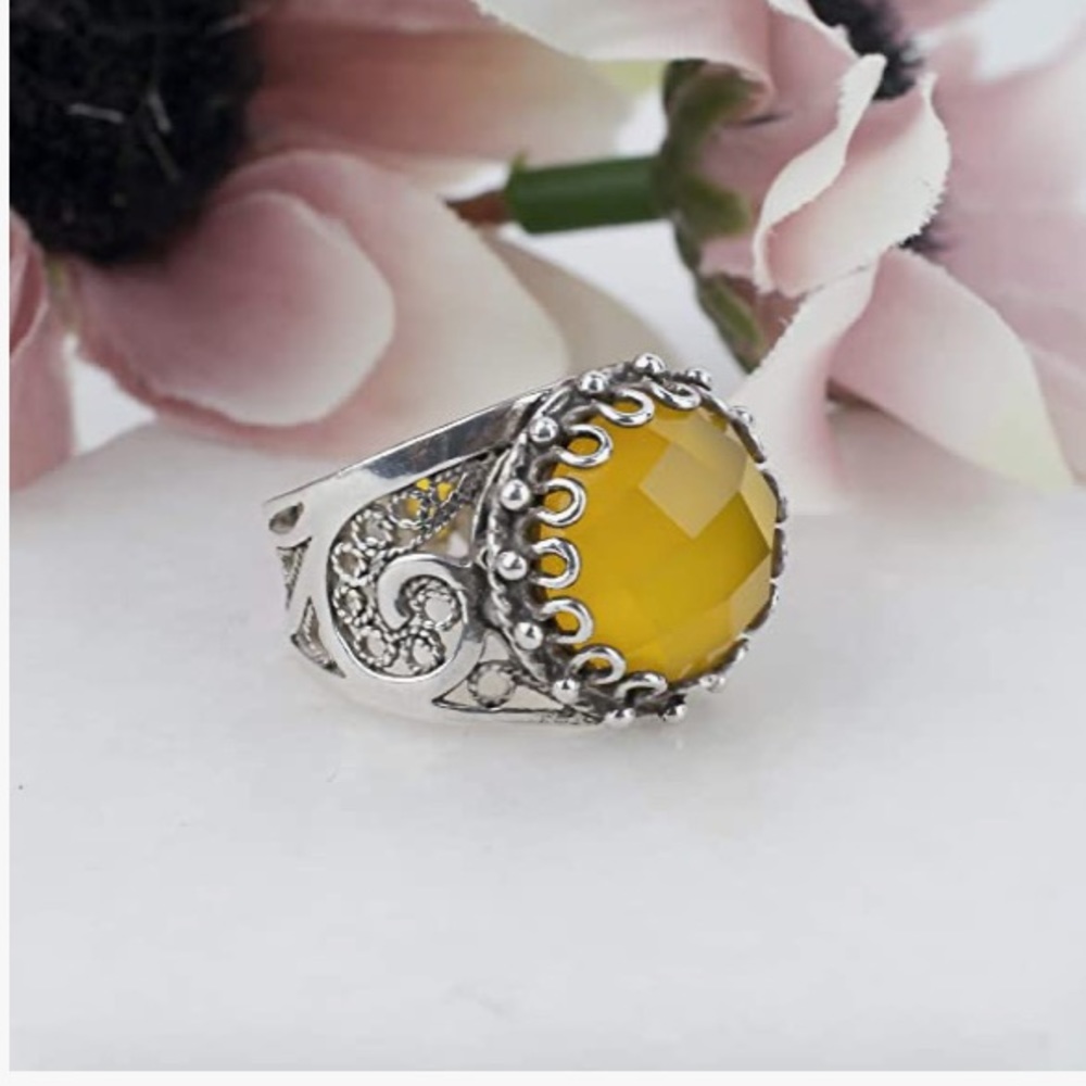 🆕Size 6 Silver Handcrafted Paisley Ring with Yellow Chalcedony Stone💛